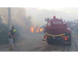 Hurda yakmak isterken, mahalleyi ateşe verdiler