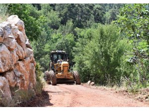 Konyaaltı’nda yayla yolları bayrama hazır