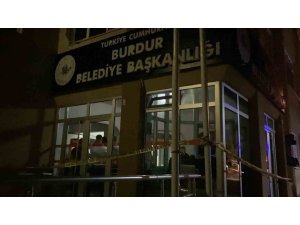 Burdur Belediyesi güvenlik görevlisi nöbet değişimine gelen arkadaşı tarafından ölü bulundu