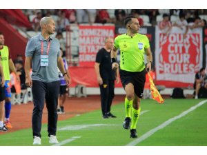 Trendyol Süper Lig: Antalyaspor: 0 - Göztepe: 0 (Maç sonucu)