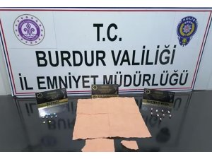 Burdur’da emniyet ekiplerinden uyuşturucu operasyonu: 3 şüpheli tutuklandı