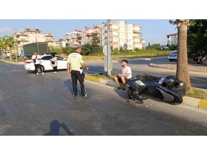 Manavgat’ta motosiklet ile otomobil çarpıştı: 1 yaralı