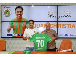 Alanyaspor, Juan Christian’ı renklerine bağladı