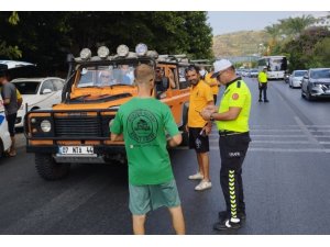 Alanya’da kurallara uymayan safari araçlarına ceza kesildi