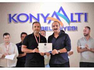 Konyaaltı Belediyesi’nin 30 Ağustos turnuvasında şampiyonlar belli oldu