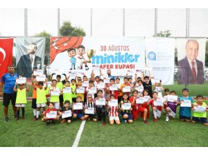 Antalya’da miniklere özel turnuvası: Zafer Kupası