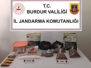 Burdur’da ağustos ayı kaçakçılık ve uyuşturucu operasyonunda 2 şüpheli tutuklandı