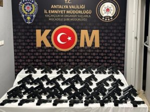 Antalya’da silah kaçakçılığı operasyonu: 2 tutuklama