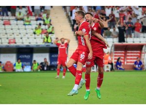 Trendyol Süper Lig: Antalyaspor: 2 - Adana Demirspor: 1 (Maç sonucu)