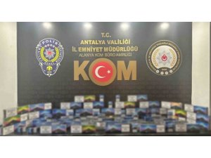 Antalya’da 5 ilçede kaçak tütün operasyonu: 15 şahsa adli işlem