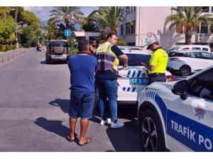 Alanya’da sürücülere ceza yağdı