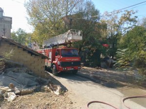 Kümeste bulunan güvercinler yanmaktan son anda kurtuldu