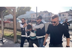 Burdur’da yaşlı adamı öldürüp karısını yaralayan zanlı 3. kez hakim karşısında