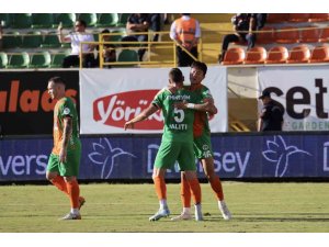 Trendyol Süper Lig: Alanyaspor: 1 - Antalyaspor: 0 (İlk yarı)