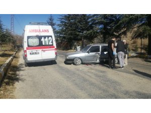 Isparta’da otomobil motosikletle çarpıştı: 1 yaralı