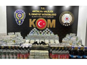 Antalya’da çok sayıda gümrük kaçağı malzeme ele geçirildi, 11 şahsa adli işlem yapıldı