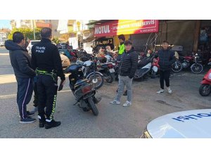 Afacanların düzenekli plakayla motosiklet turu polise takıldı