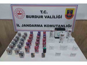 Jandarmanın uyuşturucu ve kaçakçılık operasyonlarında 6 şüpheli tutuklandı