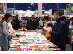 7. Isparta Kitap Fuarı’na yoğun ilgi