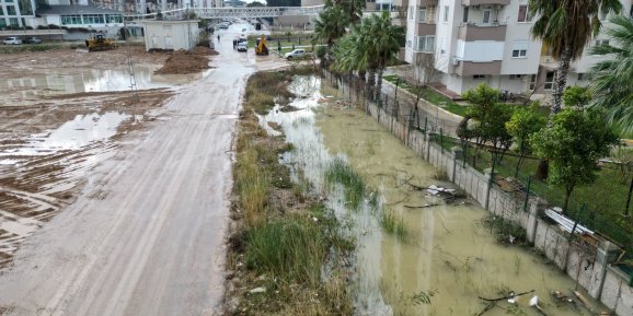 Aksu Belediyesi'nden altyapı çalışmalarına ağırlık