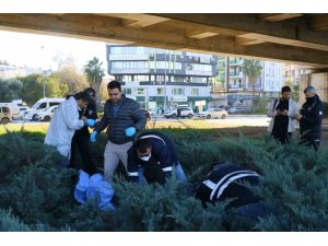 Cesedi günler sonra gelen kokuyla tesadüfen bulundu