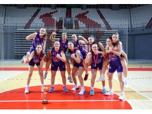 Büyükşehir’in Basketbolcu Kızları Antalya Şampiyonu Oldu