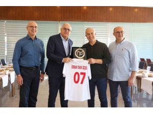 Osman Tarık Özçelik: “Alanya’yı sporun başkenti yapacağız”