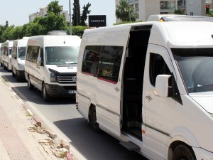 Toplu taşımadan sonra okul servislerine de zam geldi