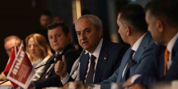 Başkan Kocagöz’den iş insanlarına ’Kepez’i birlikte yönetelim’ çağrısı