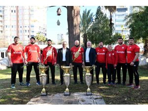 Muratpaşa Spor Kulübü’nde görev dağılımı yapıldı