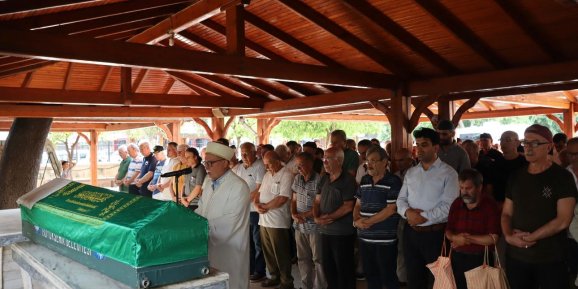 TRT Prodüktörü  Nuri Erkal Ailesi Ve Sevenleri Tarafından Uğurlandı