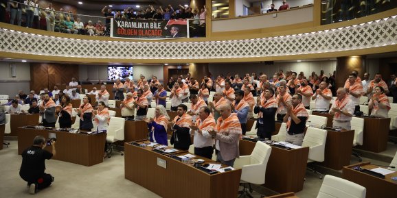 Meclisten Böcek'e destek mesajı