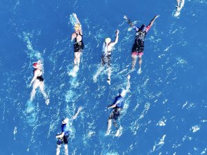 Beyaz kumları ve mavi sularıyla Salda Lake Triatlon nefes kesti