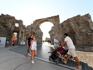 26 Temmuz'da kente 104 bin 359 yabancı turist giriş yaptı