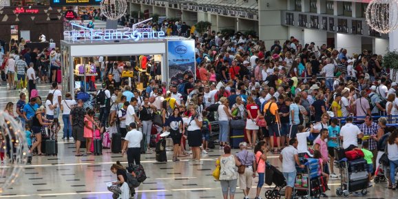 Turist sayısı 9 milyonu aştı