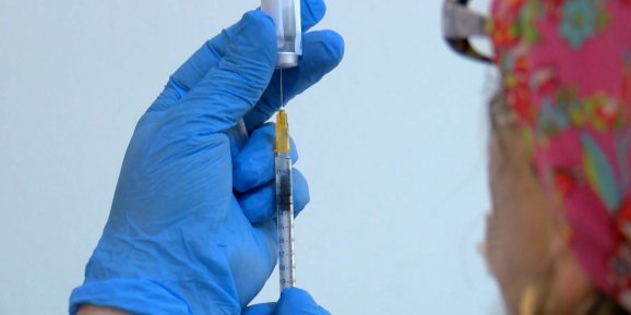 'HPV aşısı erkek-kadın farketmeksizin herkesi koruyor'