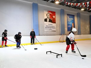 Buz Hokeyi Gelişim Kampı ilk kez Antalya’da