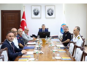MERSİN’DE GÜVENLİK VE ASAYİŞ TEDBİRLERİ MASAYA YATIRILDI