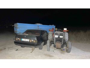 BURDUR’DA OTOMOBİL İLE TRAKTÖR ÇARPIŞTI, 1’İ AĞIR 2 YARALI