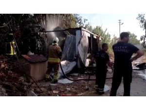 SAMANDAĞ’DA ÇIKAN YANGINDA KONTEYNER KULLANILAMAZ HALE GELDİ