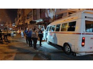 ADANA’DA DOLMUŞA SİLAHLI SALDIRI: SÜRÜCÜ YARALI HALDE 600 METRE SÜRDÜ AMA KURTARILAMADI