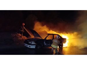 ALEVLERE TESLİM OLAN OTOMOBİL KULLANILAMAZ HALE GELDİ
