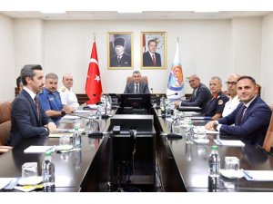 MERSİN’DE GÜVENLİK VE ASAYİŞ TOPLANTISI YAPILDI