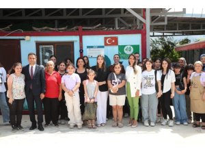 VALİ MASATLI’NIN EŞİ, ’YÜREĞİMİZDEKİ IŞIK’ PROJESİNDE KIZ ÇOCUKLARIYLA BİR ARAYA GELDİ