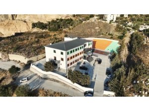 DEFNE’DE YAPIMI TAMAMLANAN DURSUNLU GAZİ İLKOKULU/ORTAOKULU EĞİTİM DÖNEMİNE HAZIR