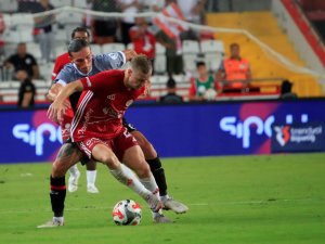 Trendyol Süper Lig: Antalyaspor: 1 - Fatih Karagümrük: 2 (Maç sonucu)