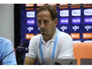 JOAO PEREİRA: "BUGÜN BİR MAÇ KAZANDIK DİYE DÜNYANIN EN İYİ TAKIMI DEĞİLİZ"