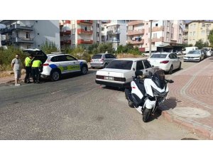 MANAVGAT’TA MOTORLU BİSİKLET İLE OTOMOBİL ÇARPIŞTI: 1 YARALI