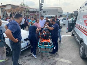 OSMANİYE’DE 3 ARAÇ ÇARPIŞTI: 3 YARALI