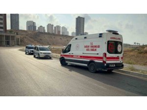 ADANA’DA YOL KENARINDA CESET BULUNDU